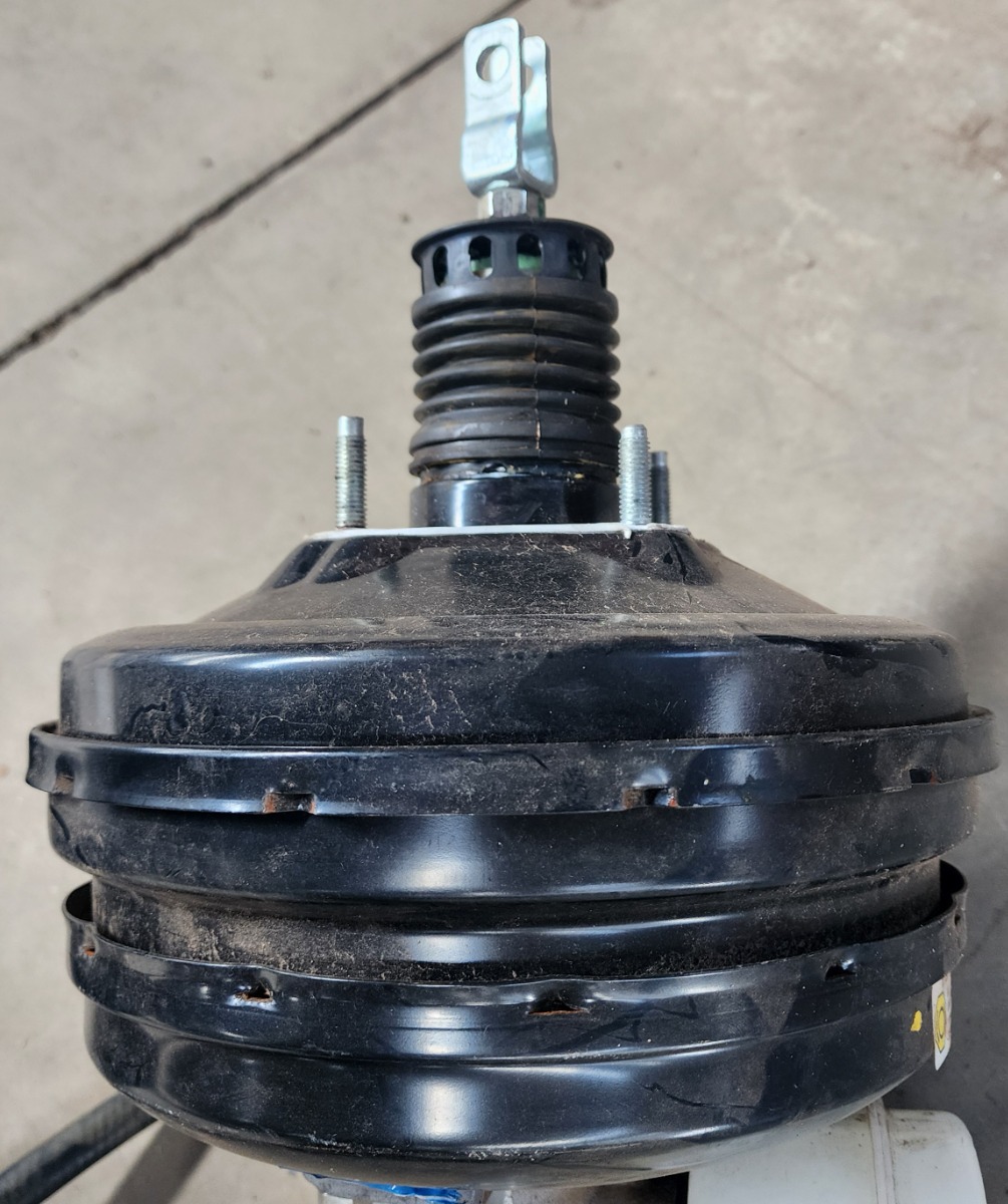 SCORPIO/PIK UP BRAKE BOOSTER