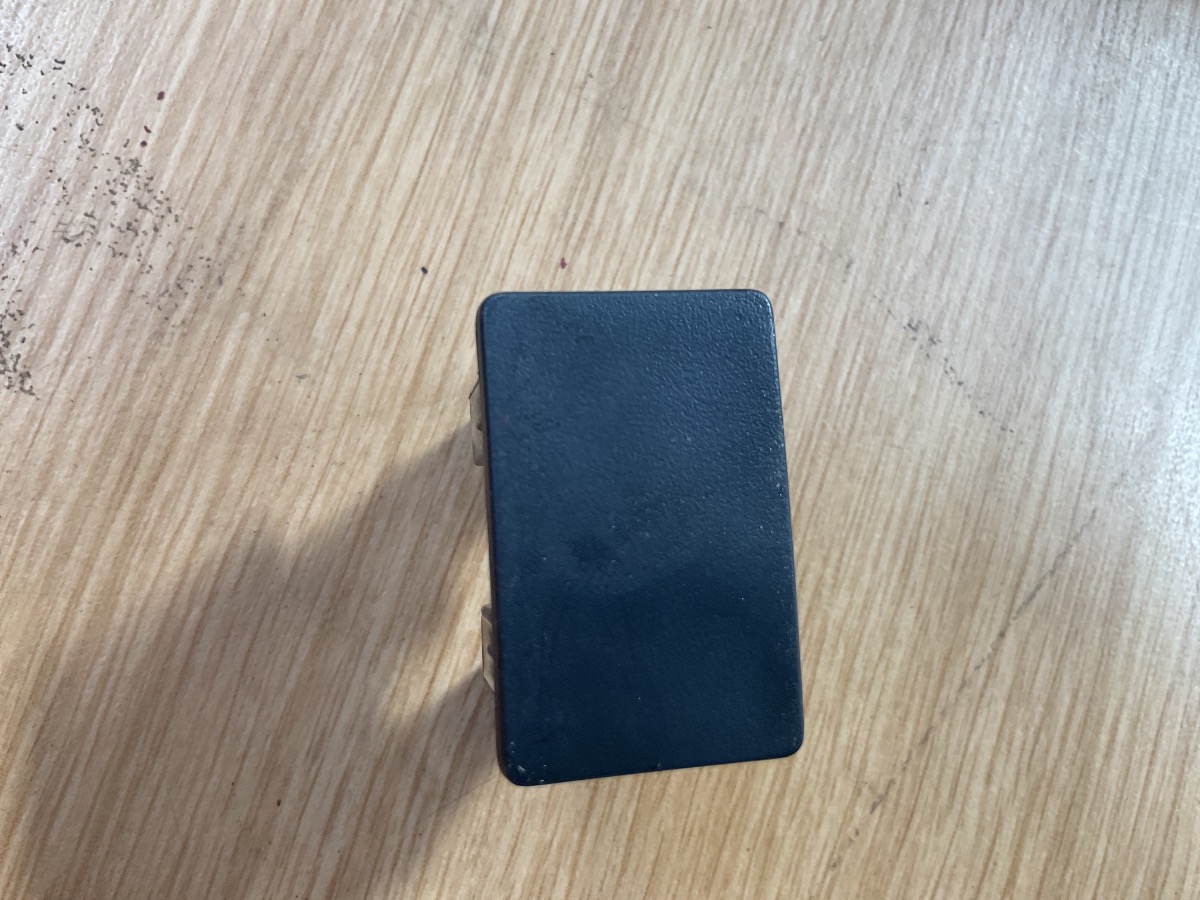 BALLADE BLANK SWITCH