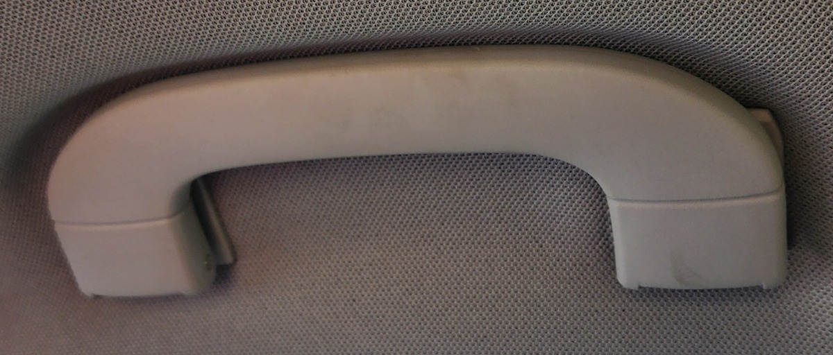 W169 RIGHT FRONT GRAB HANDLE