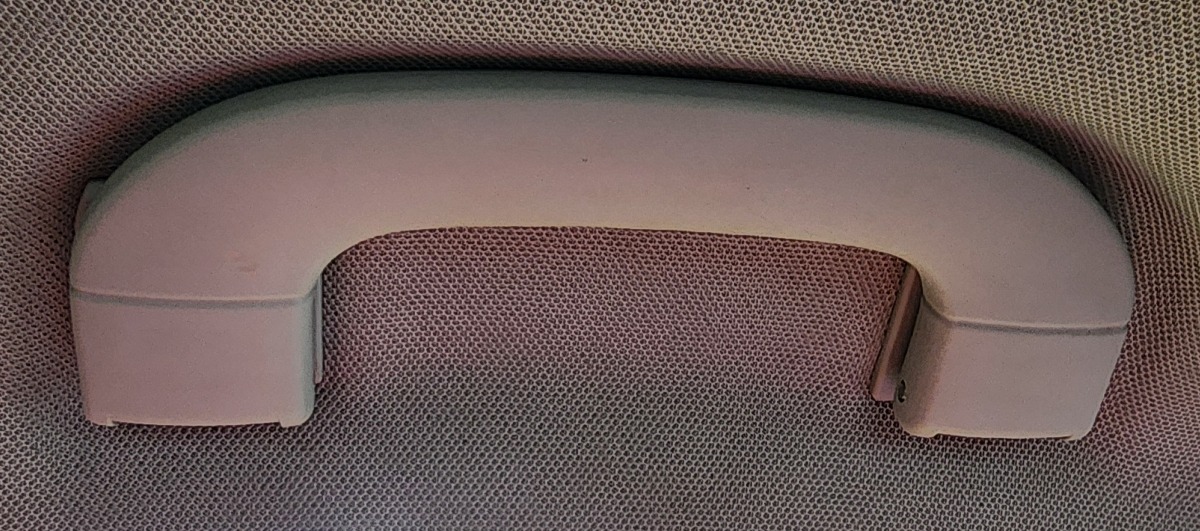 W169 LEFT FRONT GRAB HANDLE