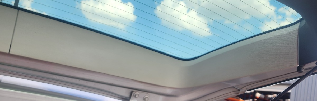 W169 RIGHT BOOT TRIM