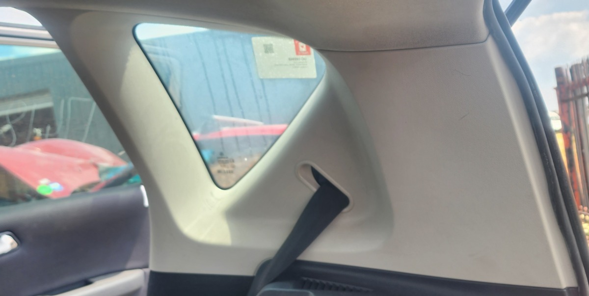 W169 RIGHT REAR C/D-PILLAR TRIM