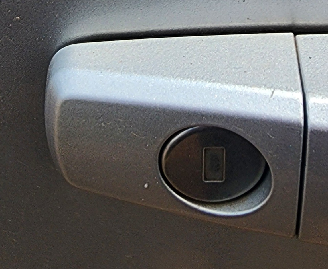 ORLANDO RIGHT FRONT HANDLE END PIECE
