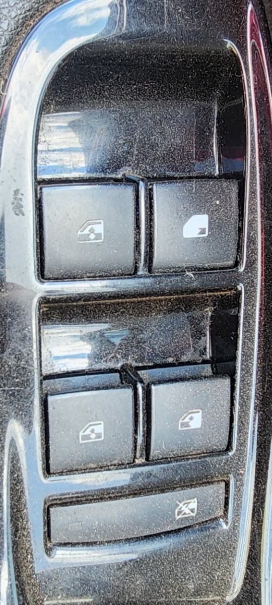 ORLANDO RIGHT FRONT WINDOW SWITCH