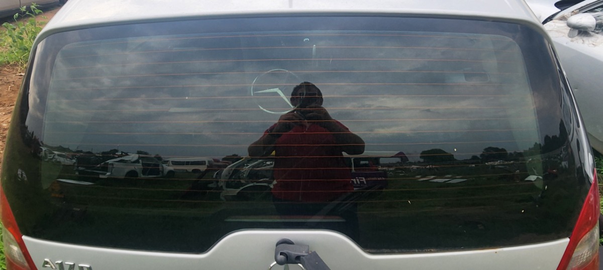 W169 TAILGATE GLASS