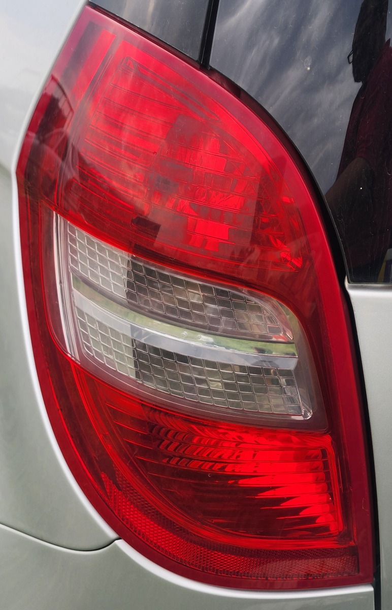 W169 LEFT TAILLAMP