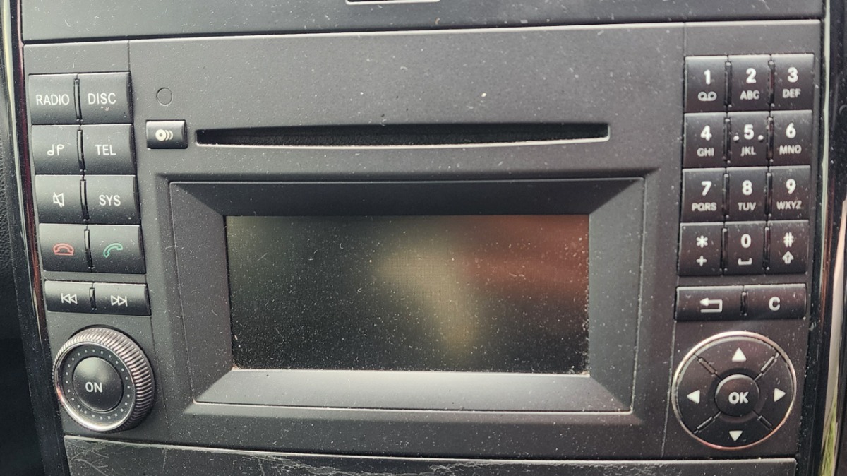 W169 RADIO