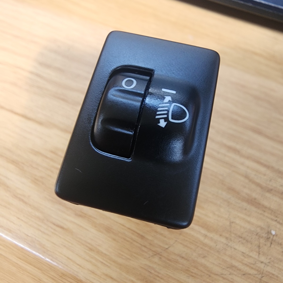 FRONX HEADLAMP LEVEL SWITCH