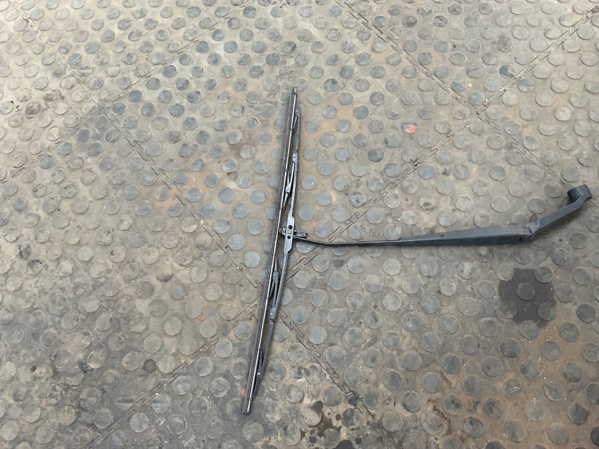 IGNIS RIGHT WIPER ARM