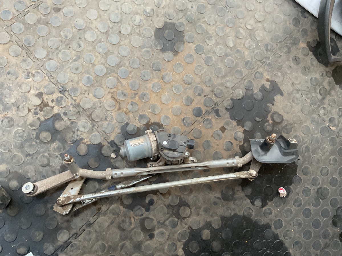 IGNIS WINDSCREEN WIPER MOTOR
