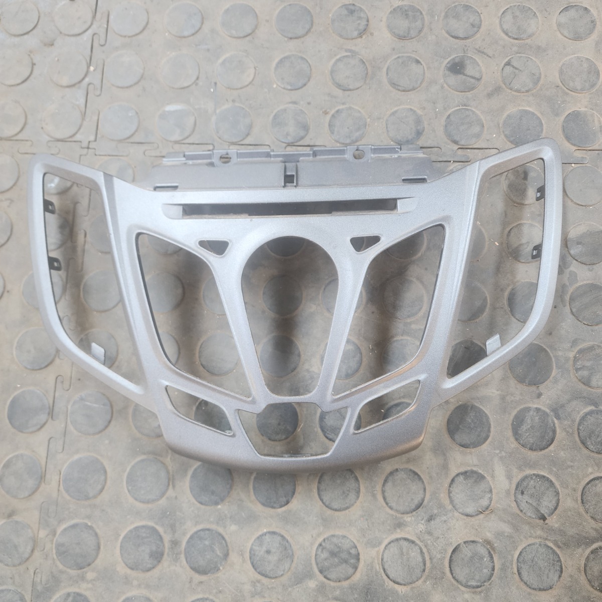 FIESTA ECOBOOST CENTRE DASH BEZEL