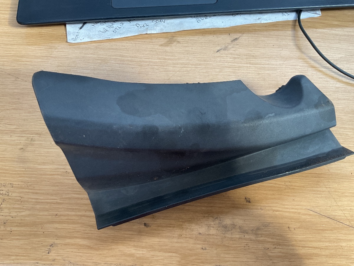 BALLADE FRONT WINDSHIELD COWLING