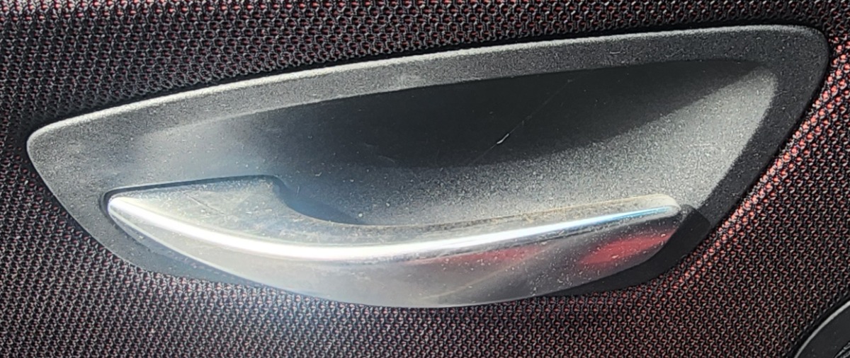 E81 LEFT INNER HANDLE