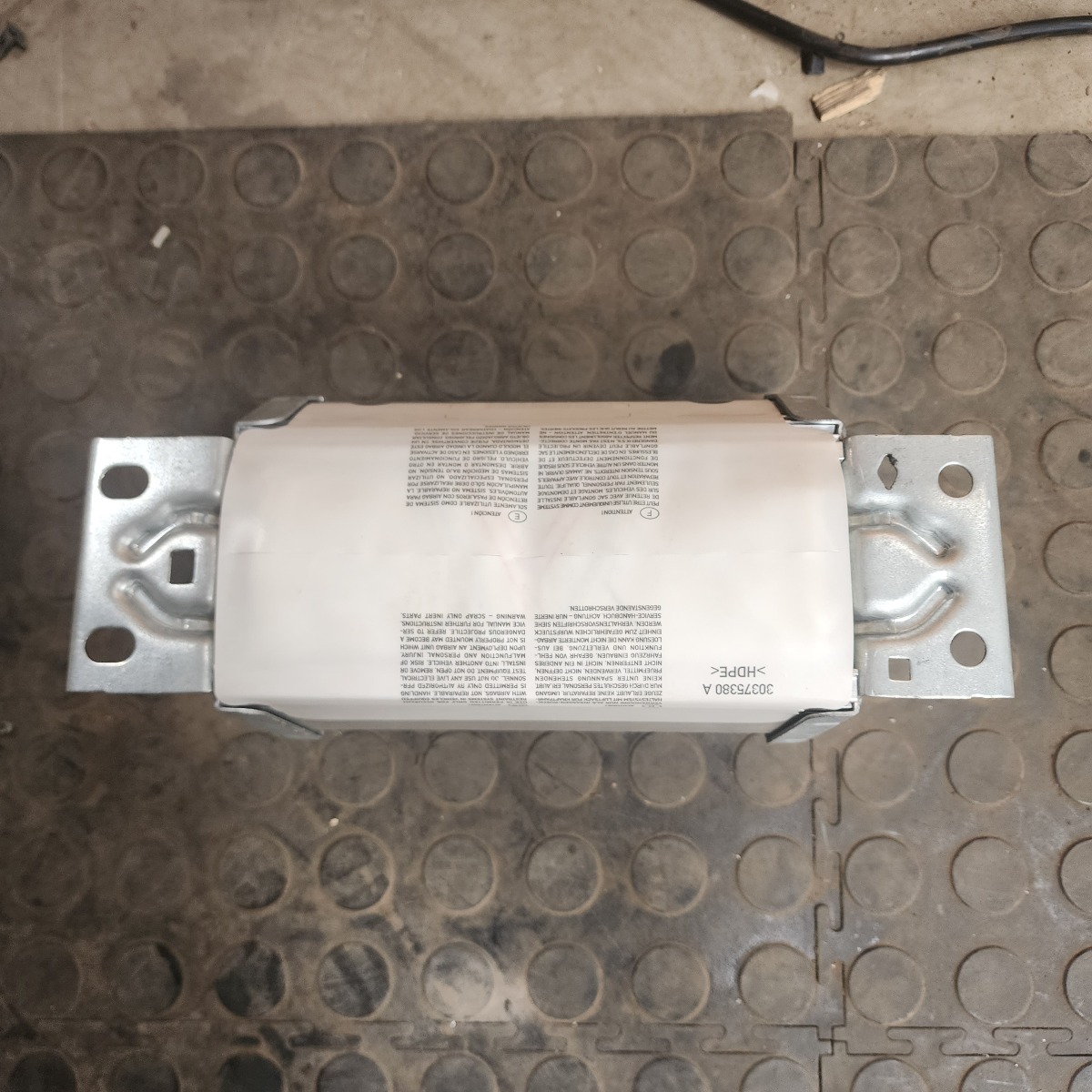 E81 PASSANGER AIRBAG