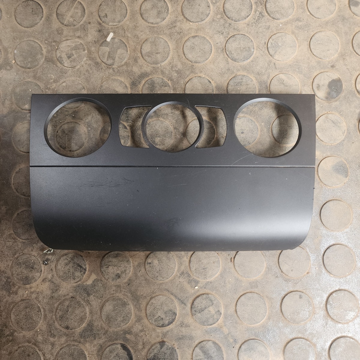 E81 HEATER CONTROLE COVER