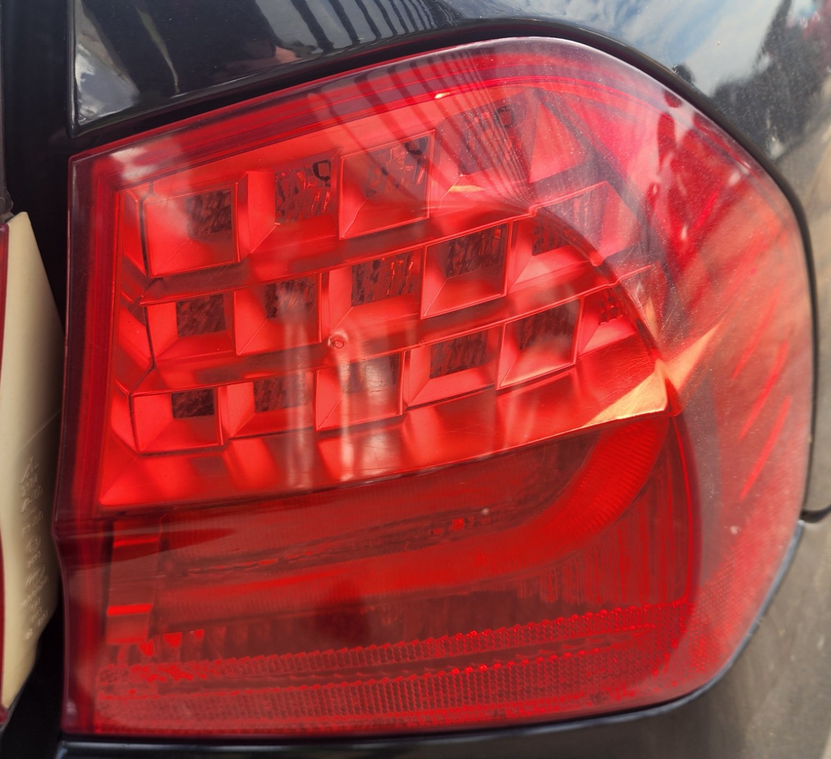 E90 RIGHT OUTER TAILLAMP