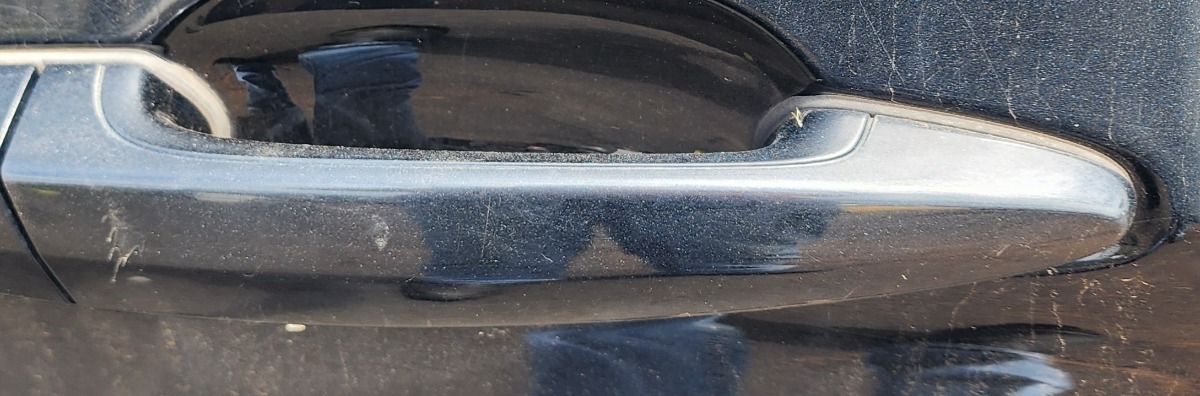 E90 RIGHT REAR DOOR HANDLE