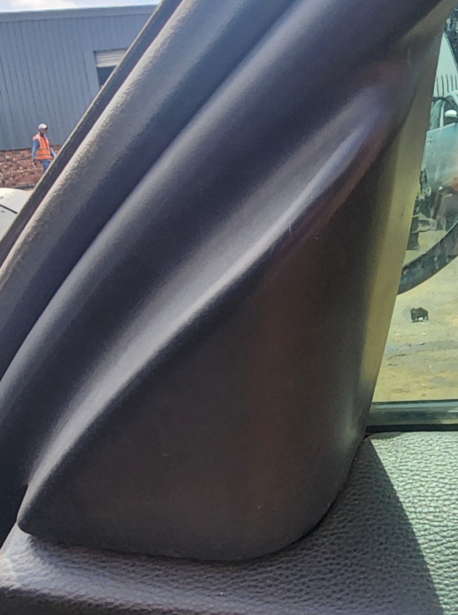 E90 RIGHT INNER MIRROR COVER