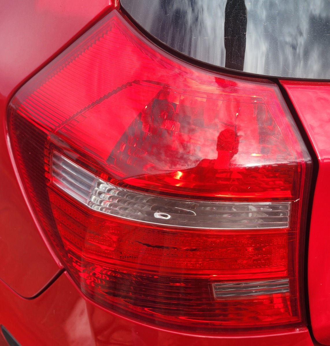 E81 LEFT TAILLIGHT