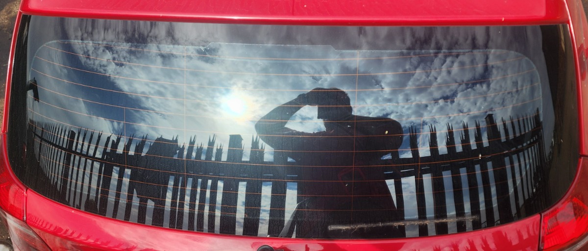 E81 TAILGATE GLASS
