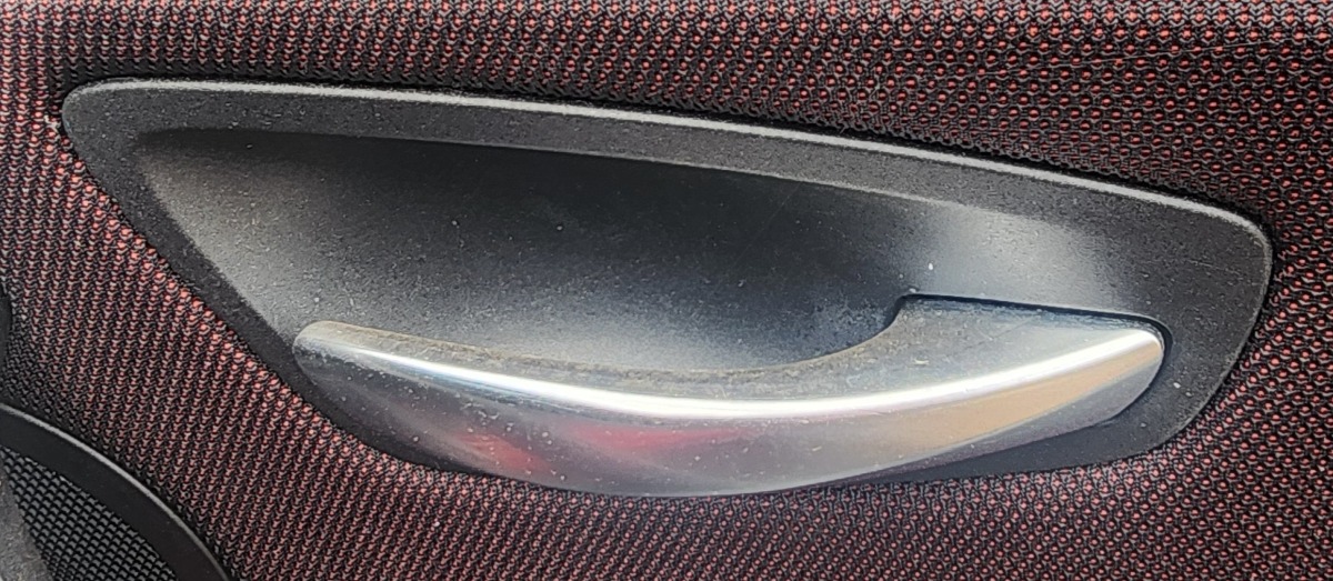 E81 RIGHT INNER HANDLE