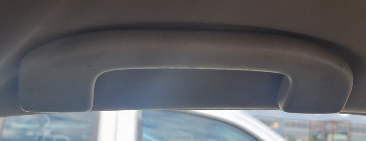 TIIDA LEFT FRONT GRAB HANDLE