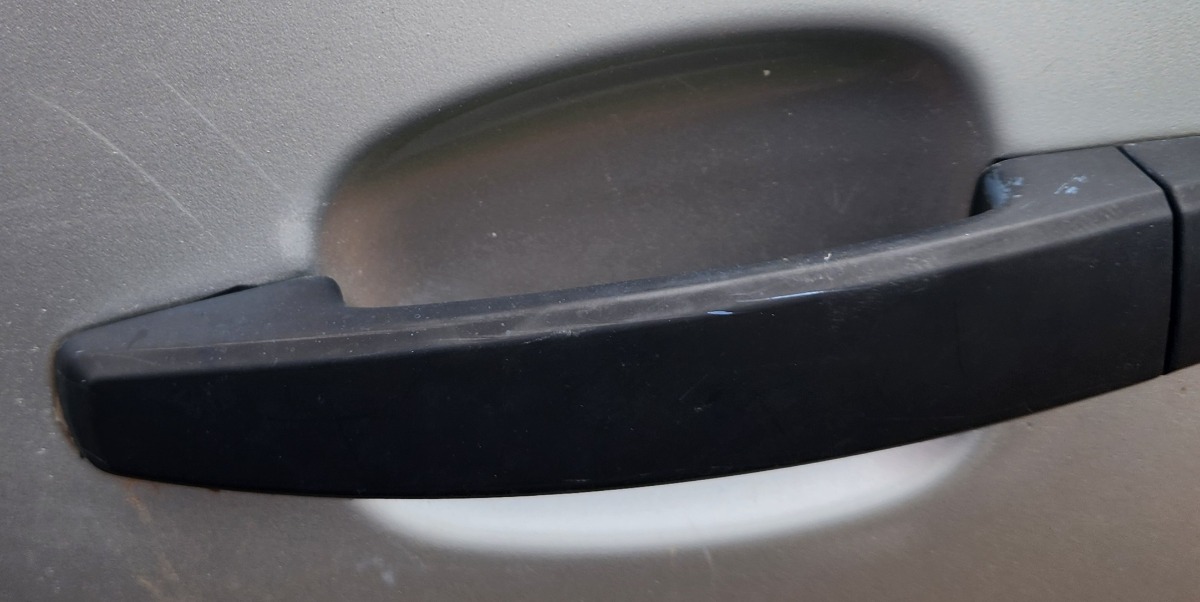 CORSA D LEFT REAR OUTER HANDLE