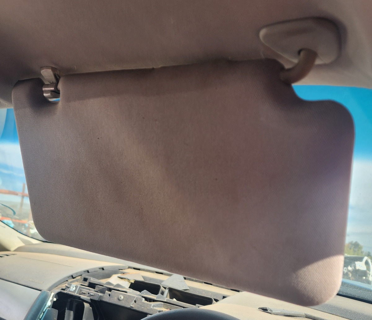 TIIDA RIGHT SUNVISOR