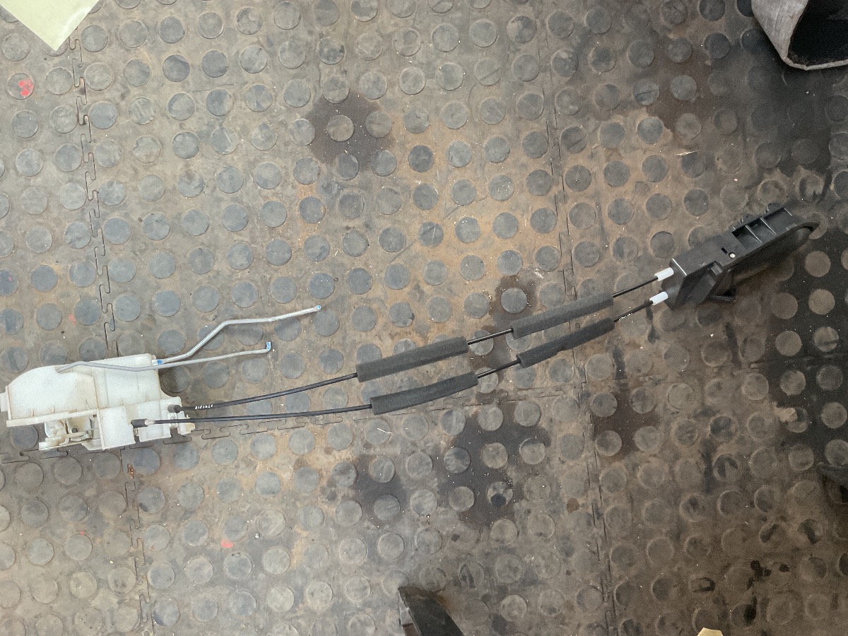 D-MAX R/F Inner Door Handle