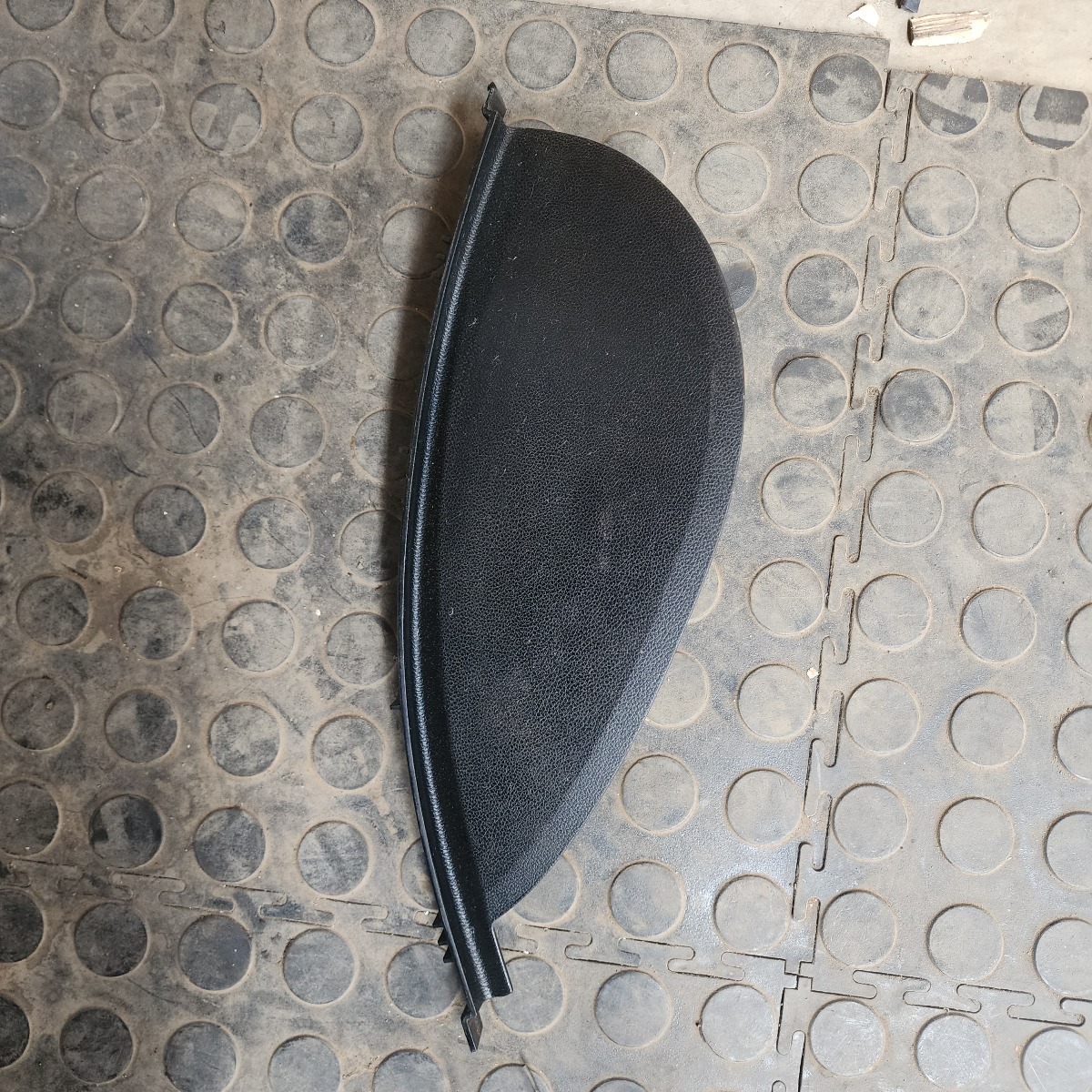 E90 LEFT DASH COVER