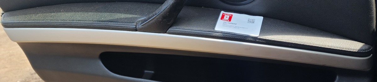 E90 LEFT FRONT DOOR TRIM