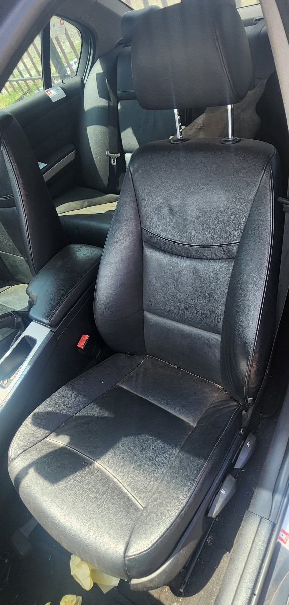 E90 LEFT FRONT SEAT