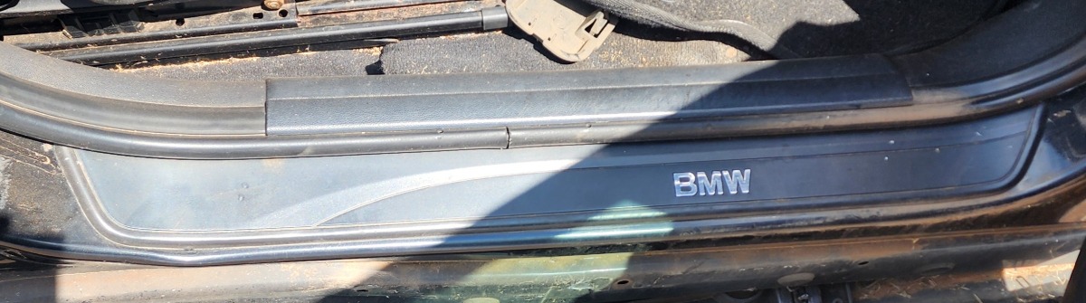 E90 RIGHT FRONT ENTRANCE COVER