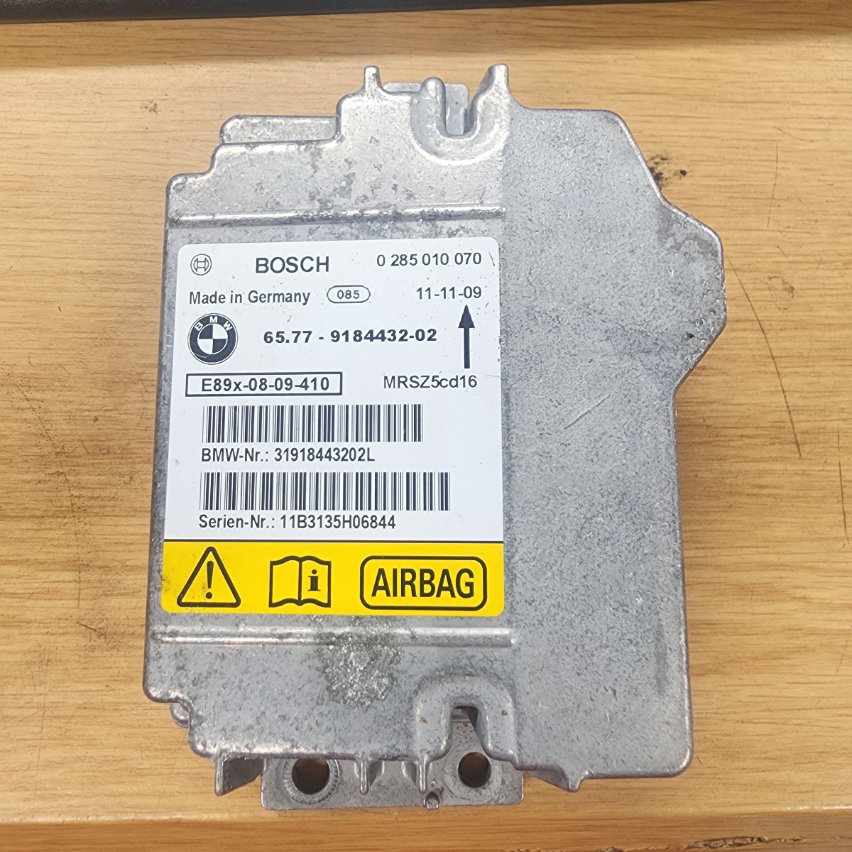 E81 AIRBAG MODULE