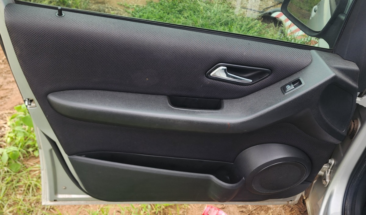 W169 LEFT FRONT DOOR PANEL