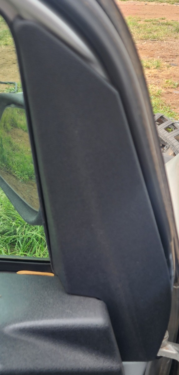 W169 LEFT INNER MIRROR COVER