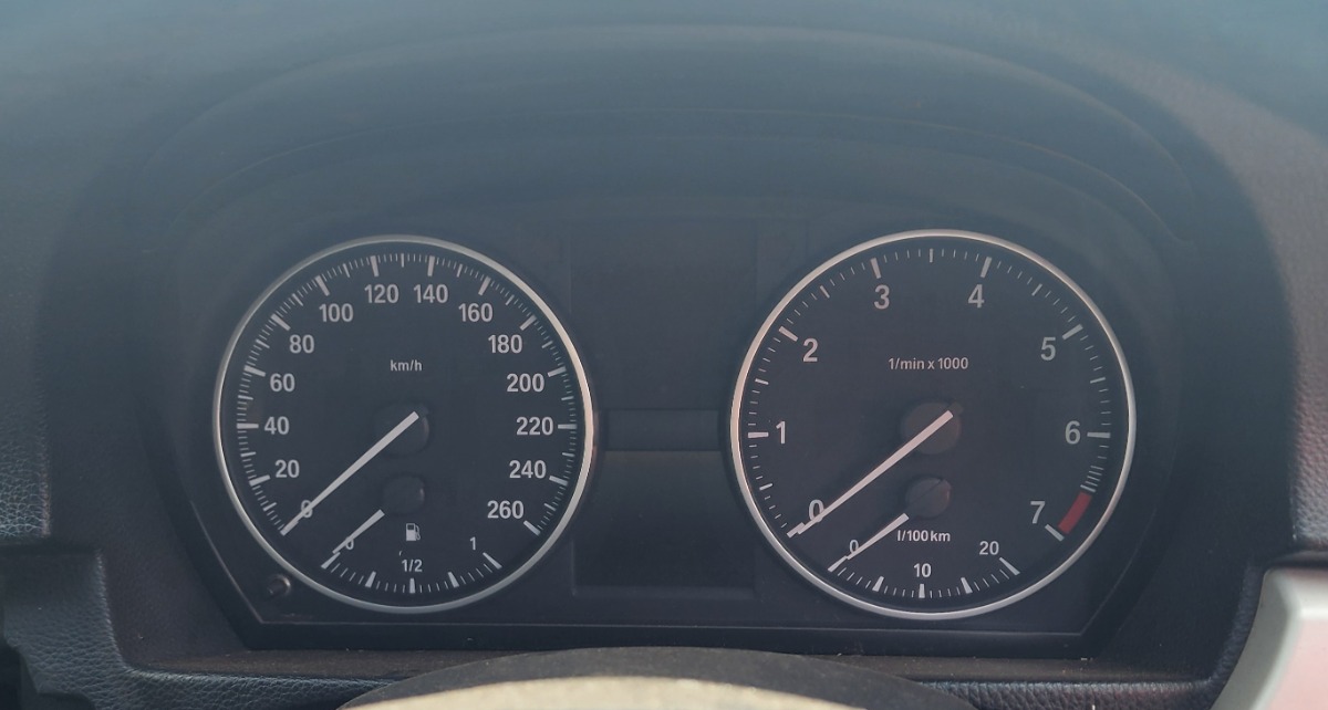 E90 SPEEDO CLUSTER
