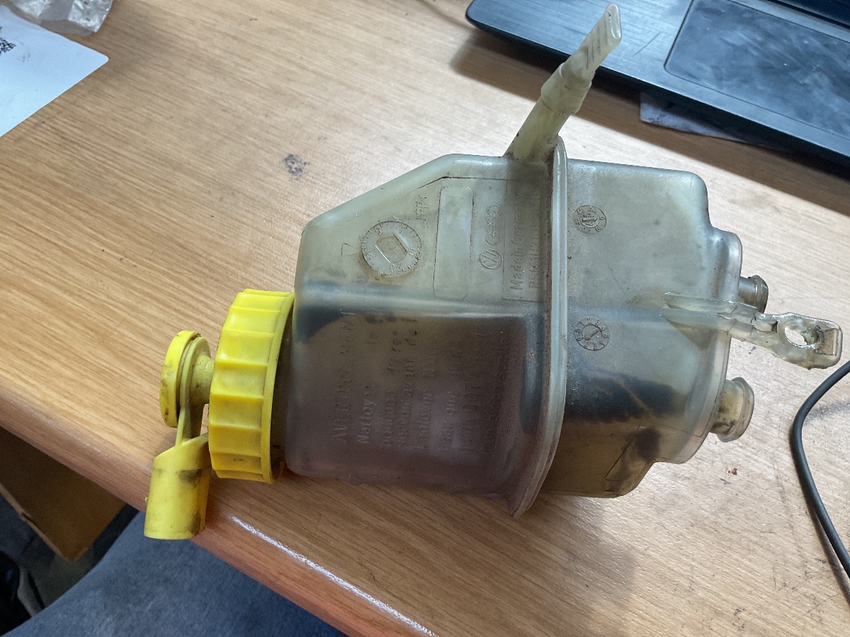 POLO PLAYA Brake Master Cylinder