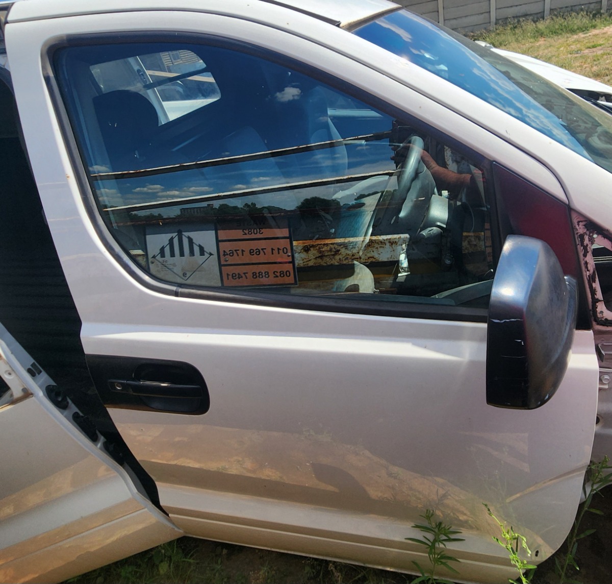 H1 RIGHT FRONT DOOR (SHELL)