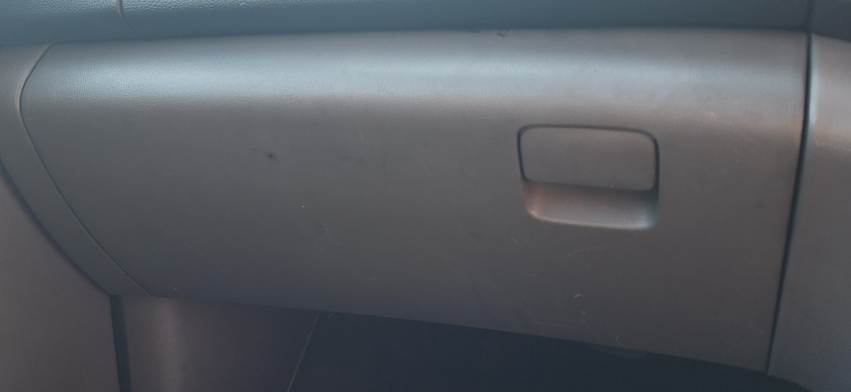 H1 LOWER GLOVE BOX