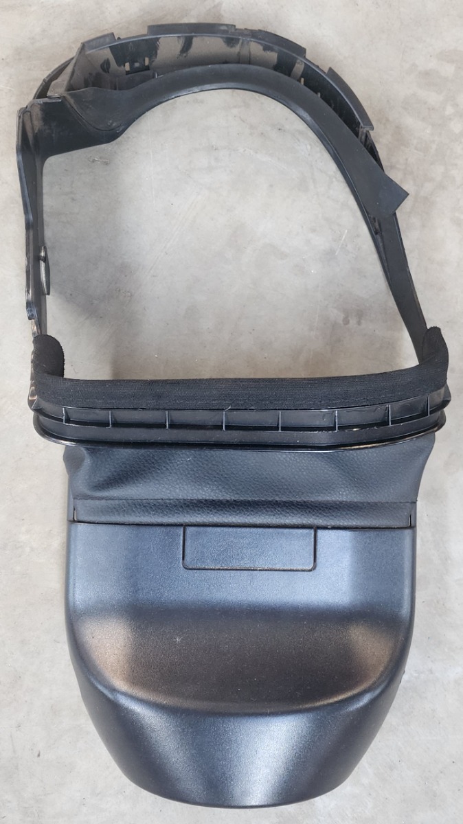 E90 UPPER STEERING COVER