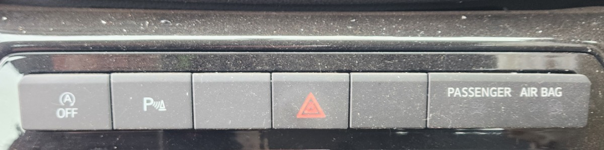 T-CROSS CENTRE SWITCH PANEL