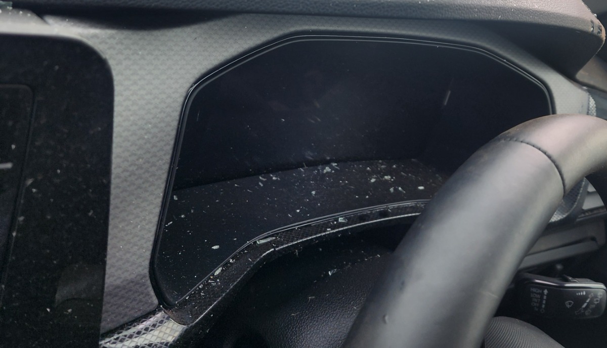 T-CROSS CLUSTER SURROUND