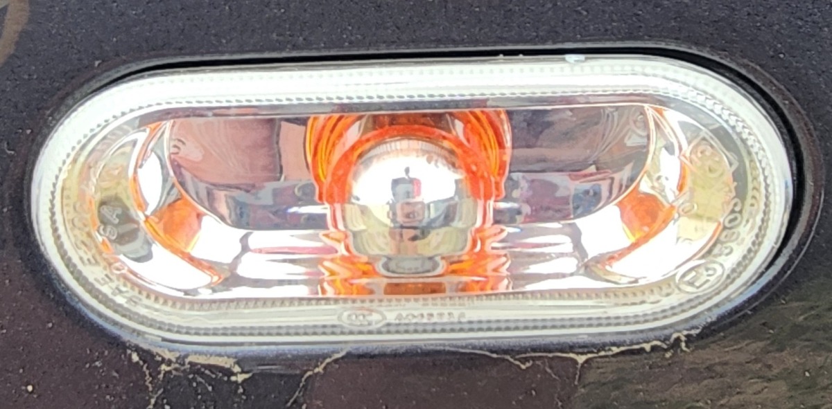 POLO MK2 VIVO LEFT MARKER LIGHT