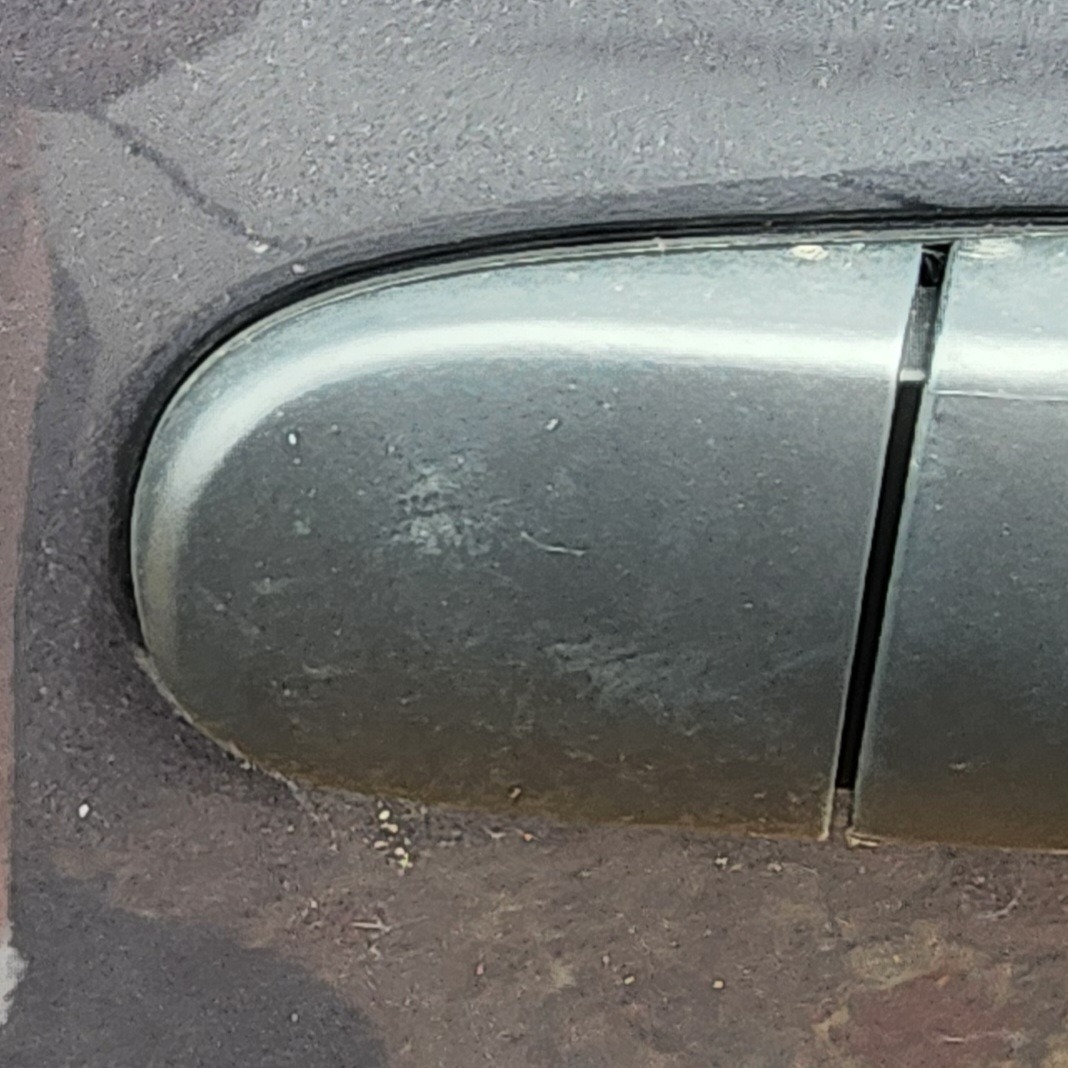 POLO MK2 VIVO RIGHT REAR HANDLE END PIECE