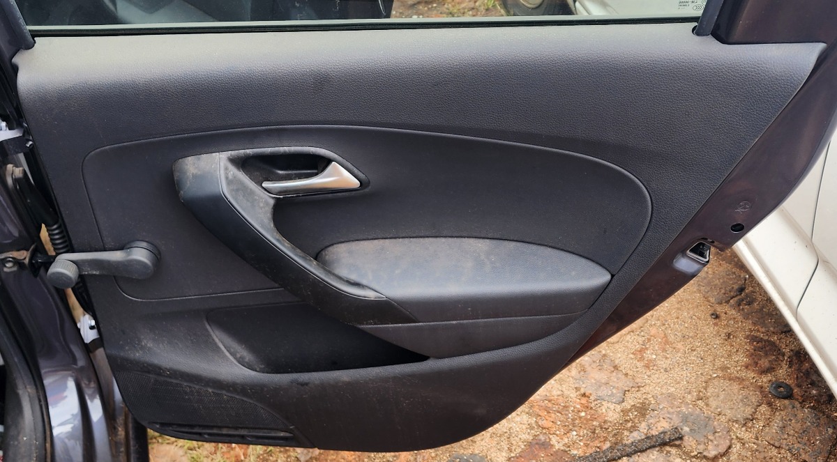 POLO MK2 VIVO RIGHT REAR DOOR PANEL