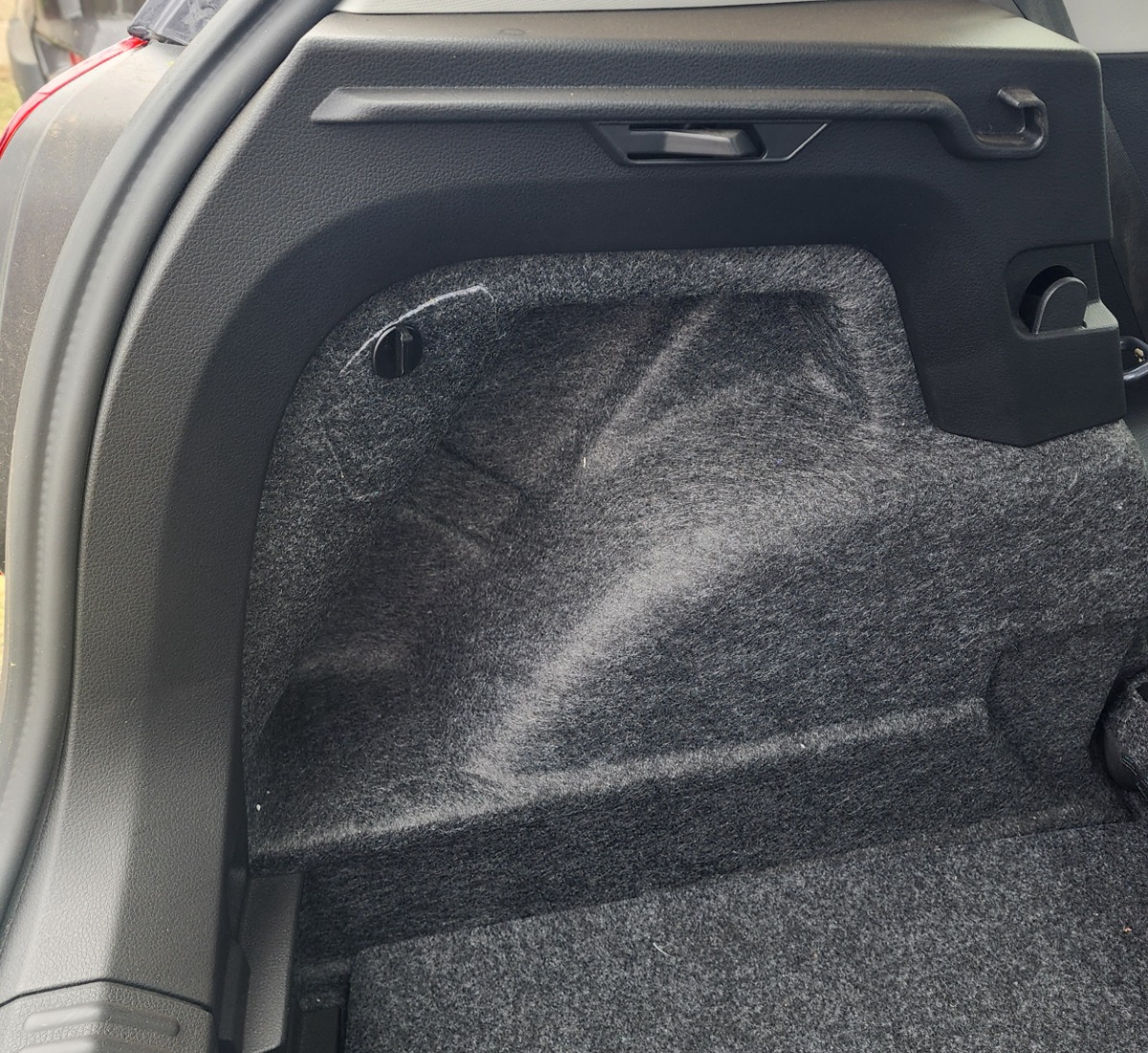 POLO MK2 VIVO LEFT REAR SUPPORT ELEMENT