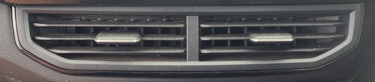 T-CROSS CENTRE DASH VENT