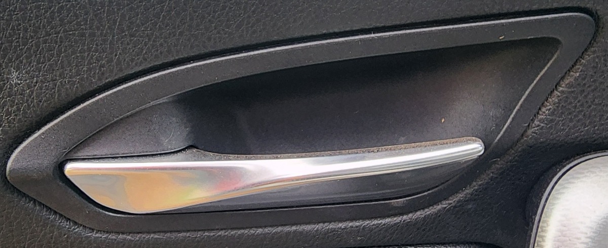 F22 LEFT DOOR INNER HANDLE