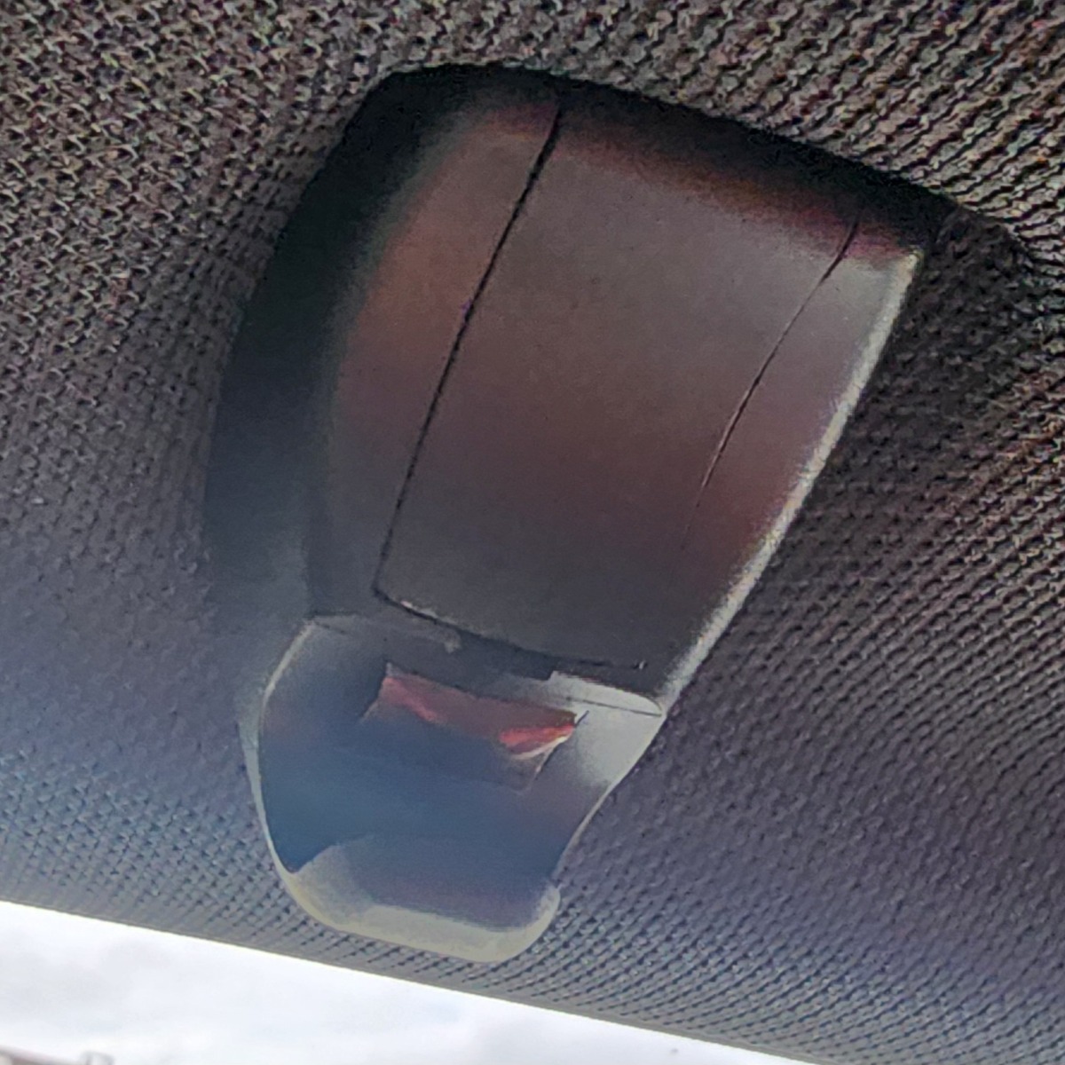 F22 RIGHT SUNVISOR CLIP